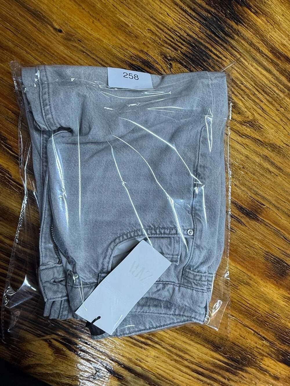 Zara Straight Fit Jeans Size 2 Grey Denim Raw Hem - Picture 11 of 11